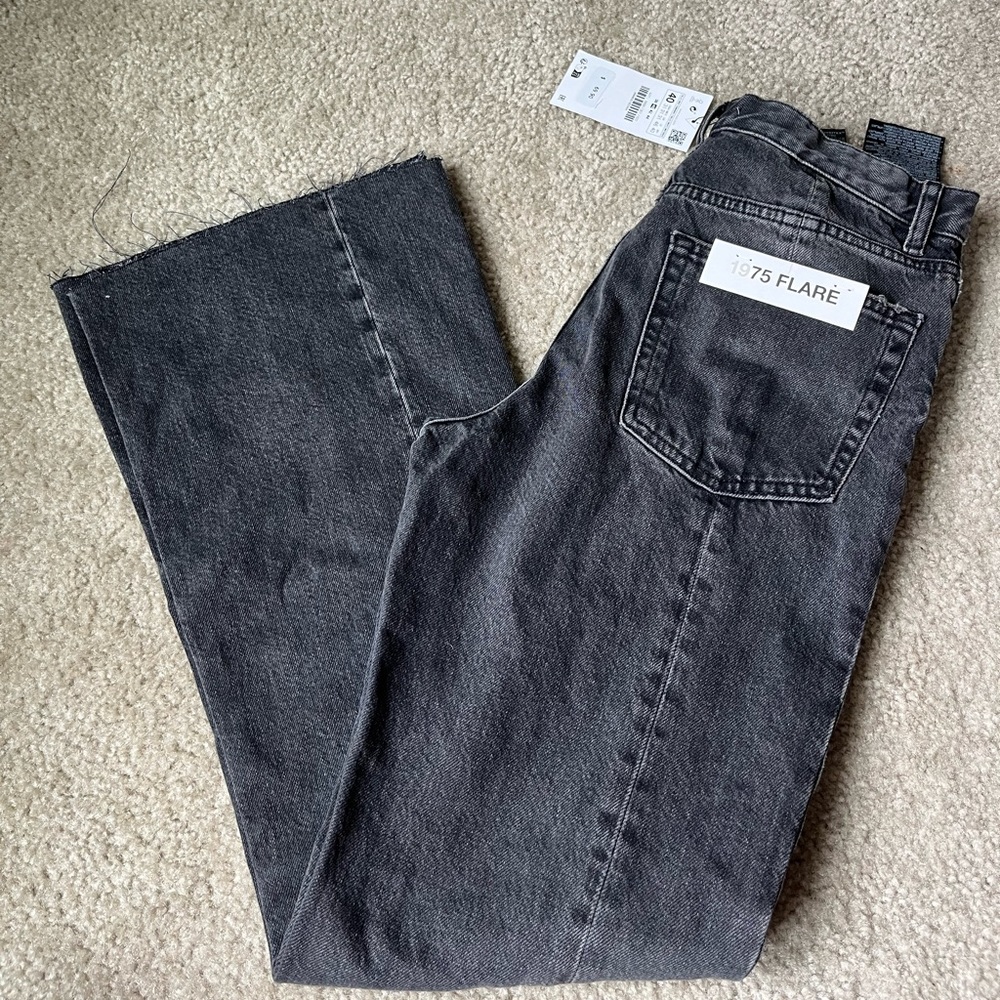 Zara Flare High rise Jeans size USA 31